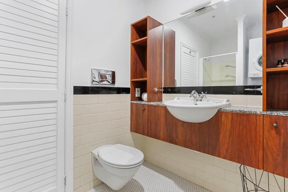 Funky One Bedroom Apartment On Princes Wharf โอ๊คแลนด์ ภายนอก รูปภาพ