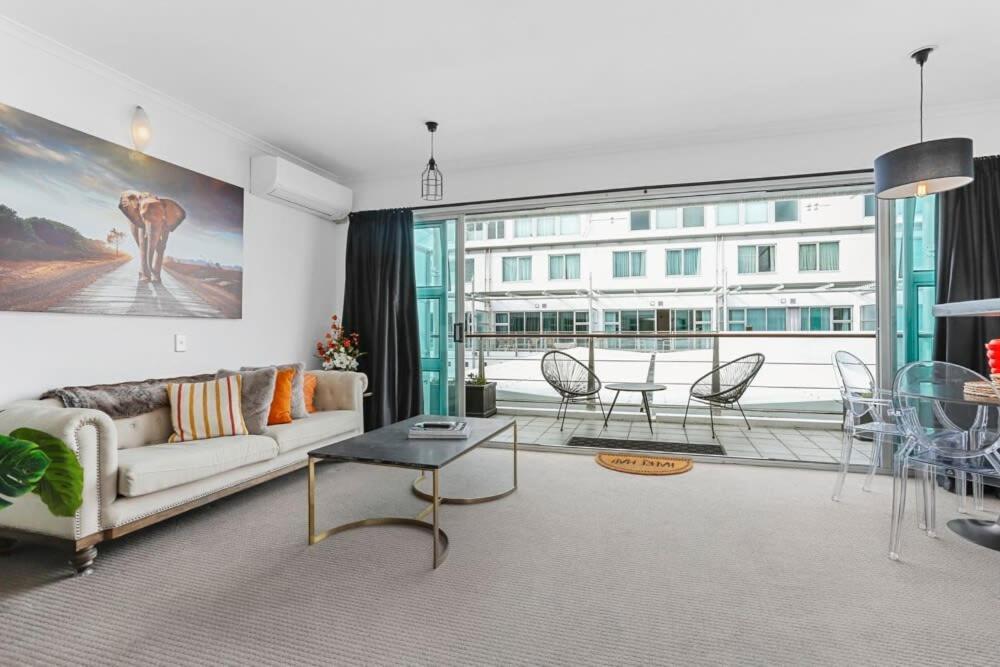 Funky One Bedroom Apartment On Princes Wharf โอ๊คแลนด์ ภายนอก รูปภาพ