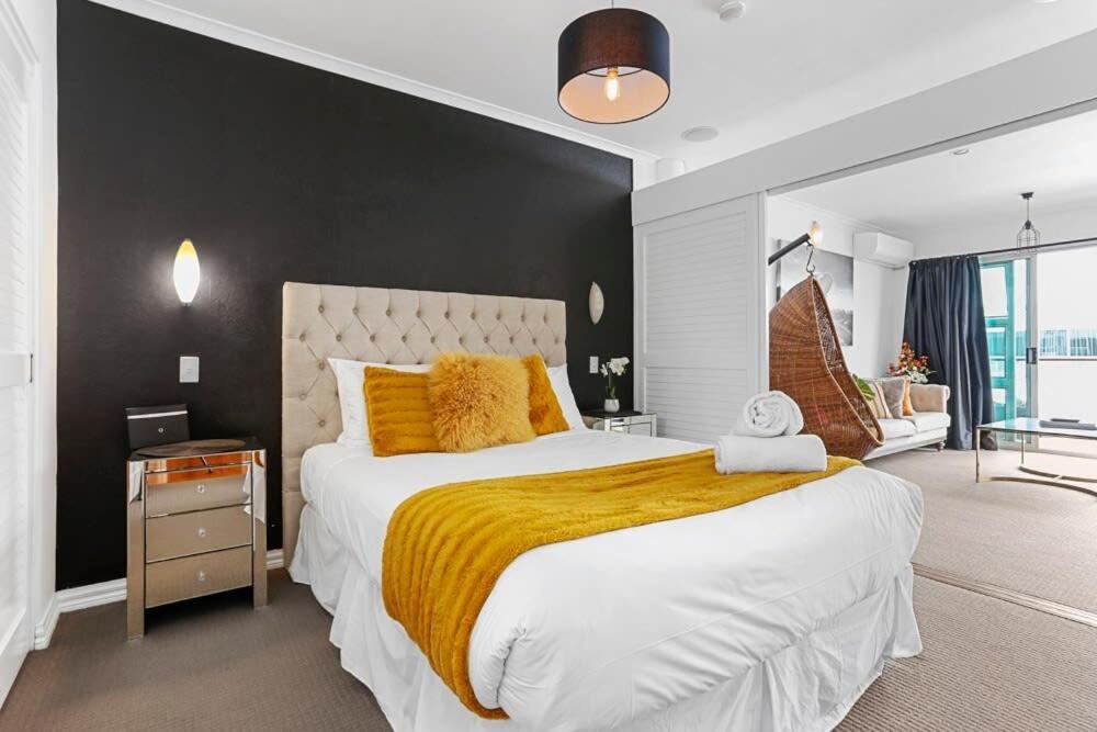 Funky One Bedroom Apartment On Princes Wharf โอ๊คแลนด์ ภายนอก รูปภาพ